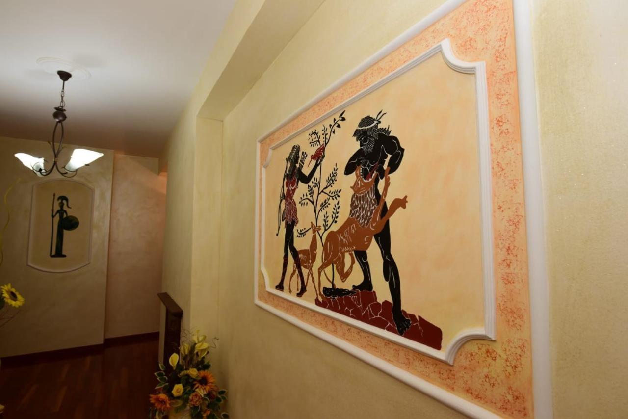 Albergo La Locanda Degli Apolidi อาตาเนลูกานา ภายนอก รูปภาพ